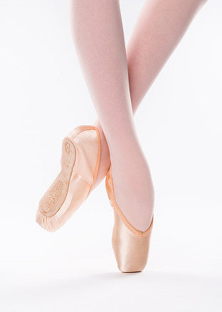 Freed classic pro pointe shoe