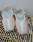 Easy Darn Pointe Shoe Tips