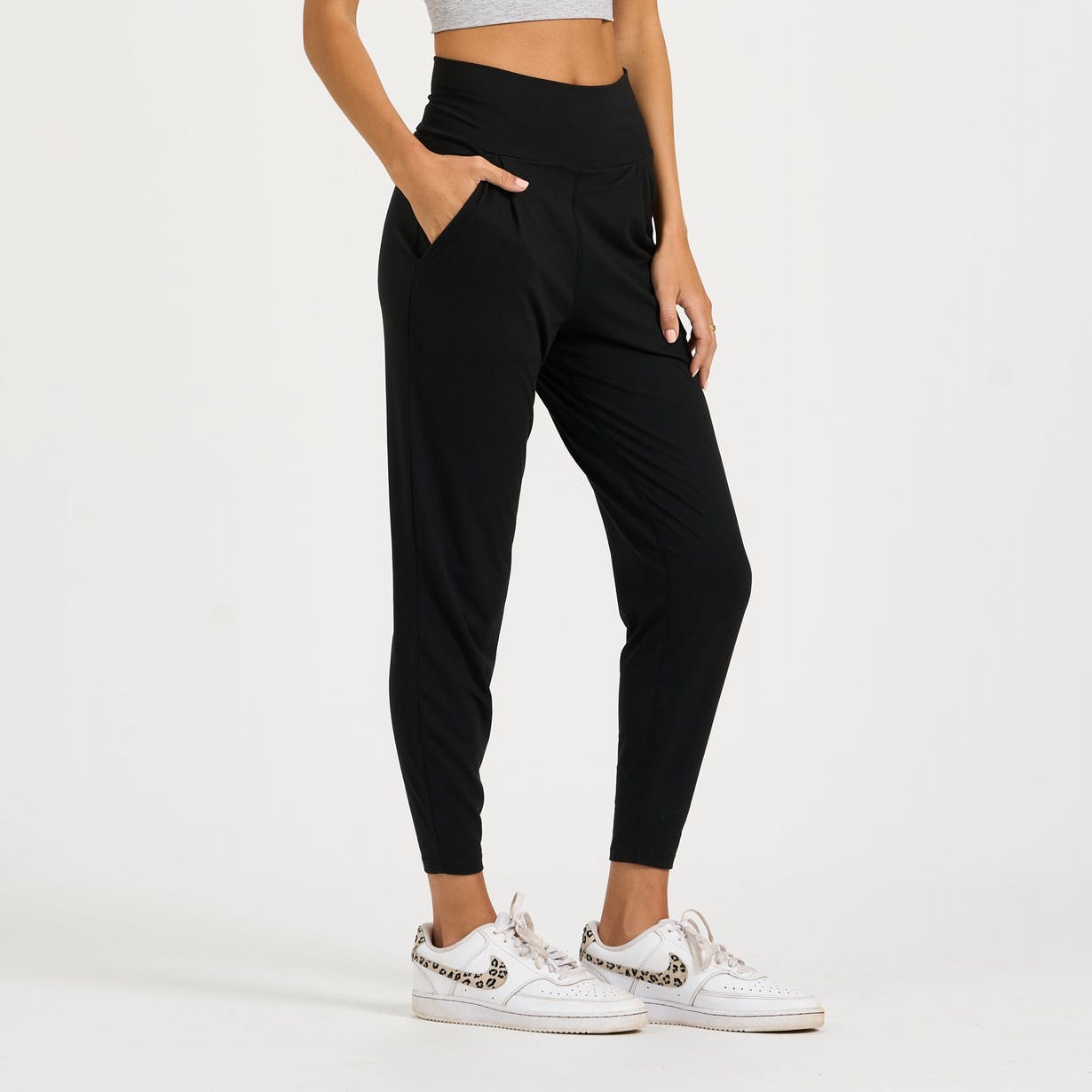 Brown Women's High-Waisted Pants: Shop up to −88%