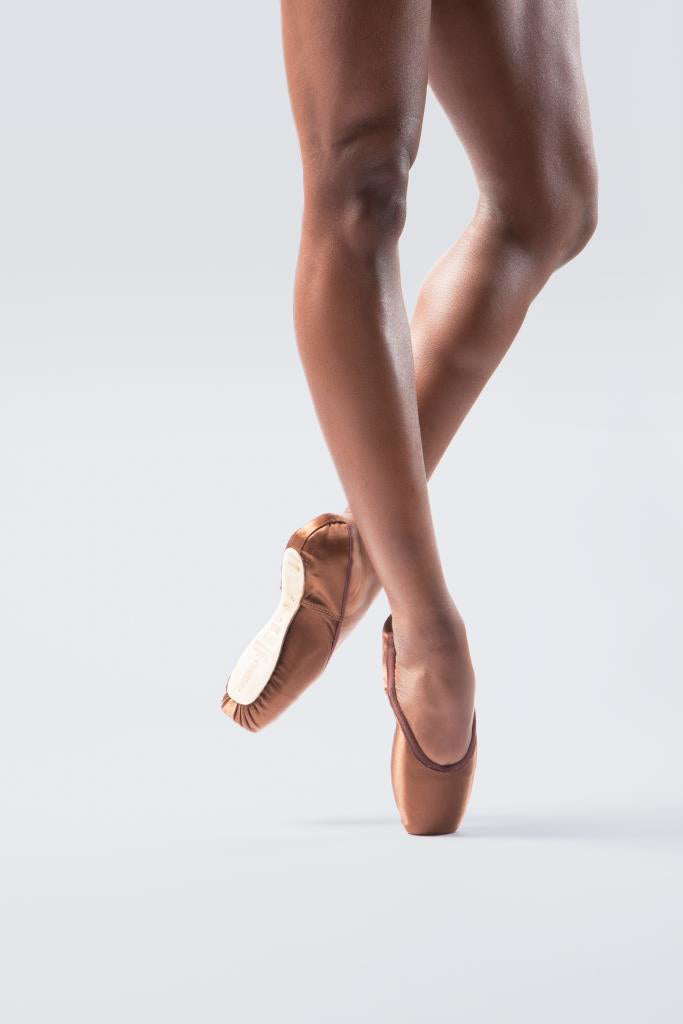 Freed Studios Professional Pointe Shoe (Round Cut) Ballet Brown